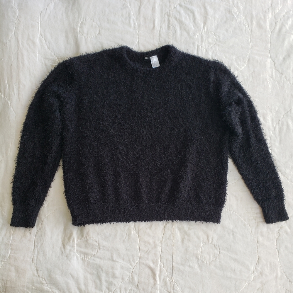 H&M Black Fuzzy Knit Sweater Size Small - Soft & Cozy Pullover